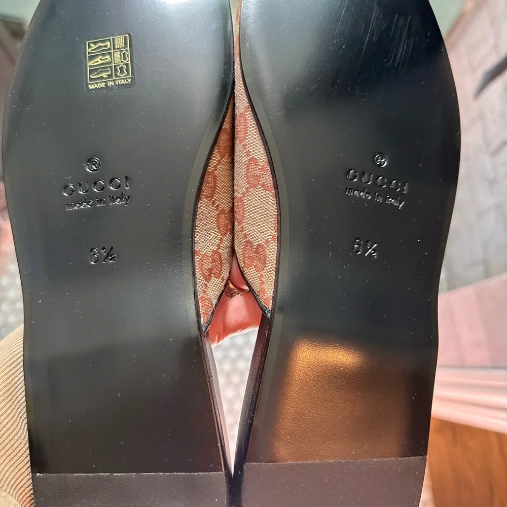 SOLD!!! GUCCI X LA DODGERS Monogram Mules with  LA GUCCI x MLB NEW BOX & COVER - Picture 13 of 16